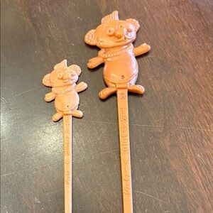 2 Vintage Trader Vic's Menehunes Hawaiian Tiki Bar Cocktail Swizzle Stir Sticks